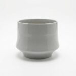 Round Pot Gray ( G24BH )